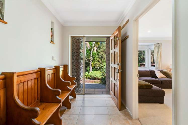 6 Chenery Road Red Beach_16