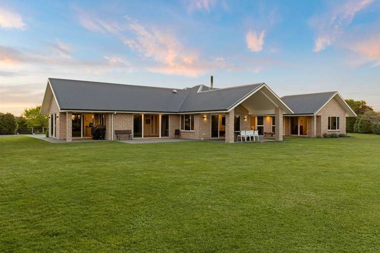 249 Curraghs Road_0
