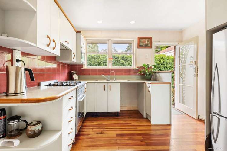 18 Triangle Road Massey_9