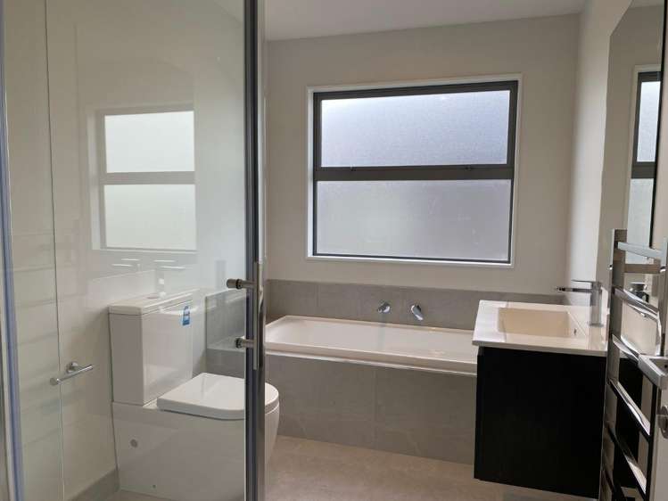 1/30 Lady Isaac Drive Rolleston_12