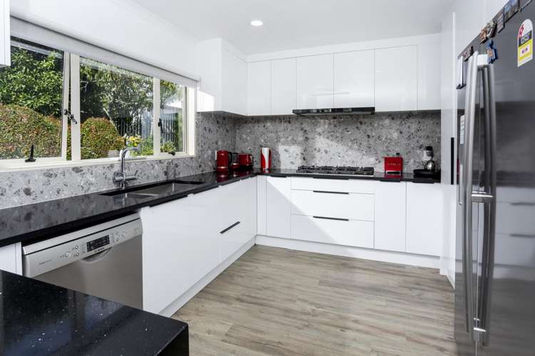 21 Crimson Park Oteha_5