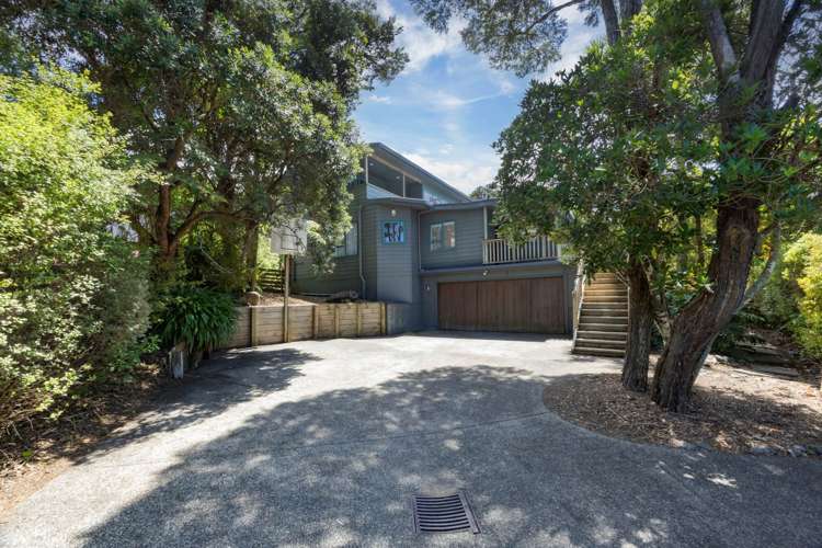 24 Rauhuia Crescent Parau_14