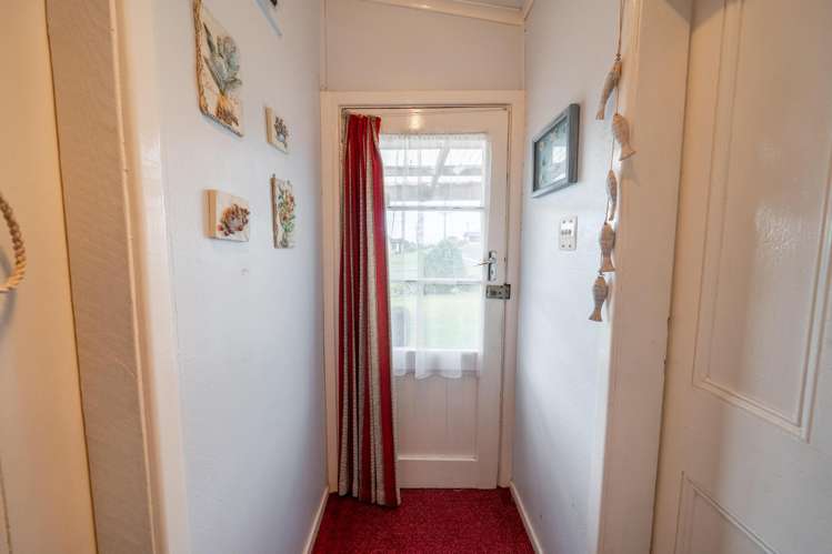 23 Ivy Street Riverton_22