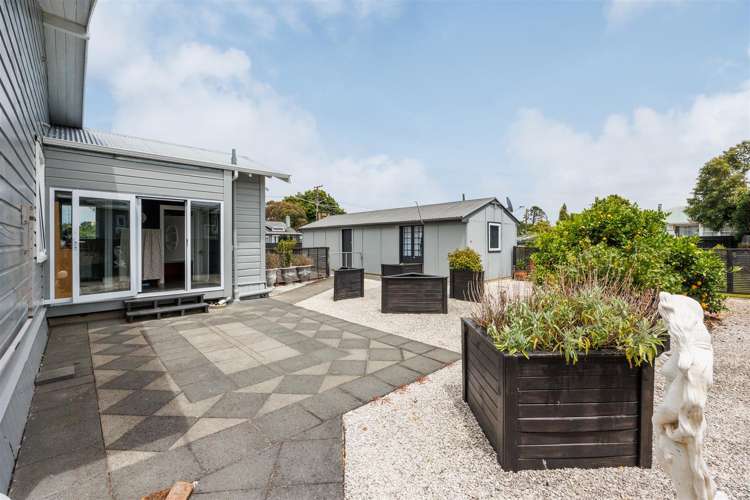 8 Lyon Street Marton_6