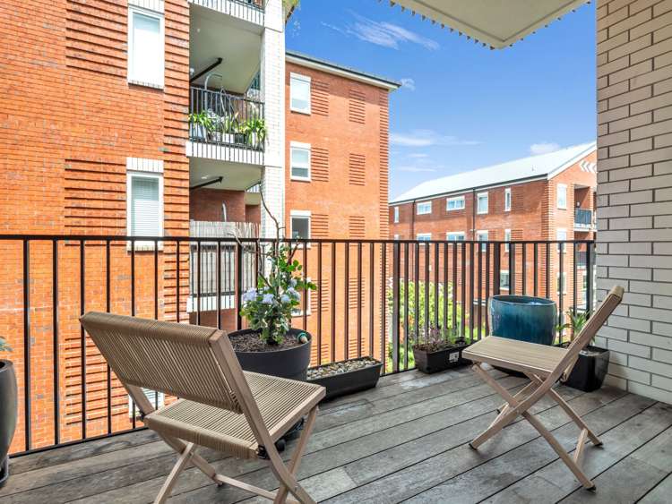 203/1B Soljak Place Mount Albert_1