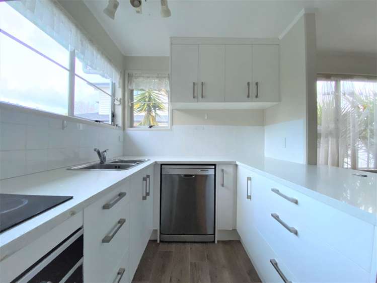 38 Bahari Drive Ranui_5