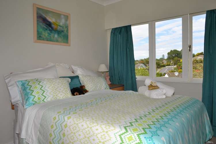 39 Beach Road Mellons Bay_10