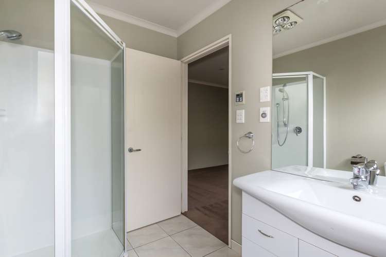 9 Red Checkers Place Wigram_23