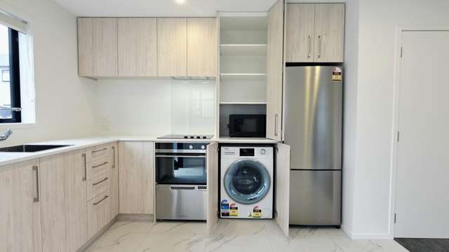 1/23 Awaroa Road Sunnyvale_2