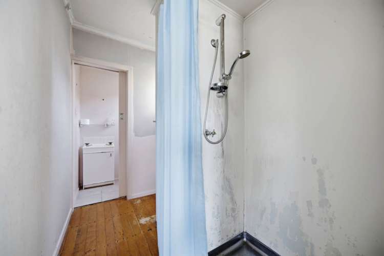 1/2 Rewi Street Torbay_6