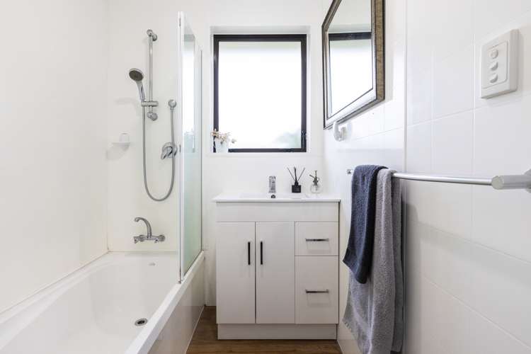 21 Millstream Drive Lincoln_12