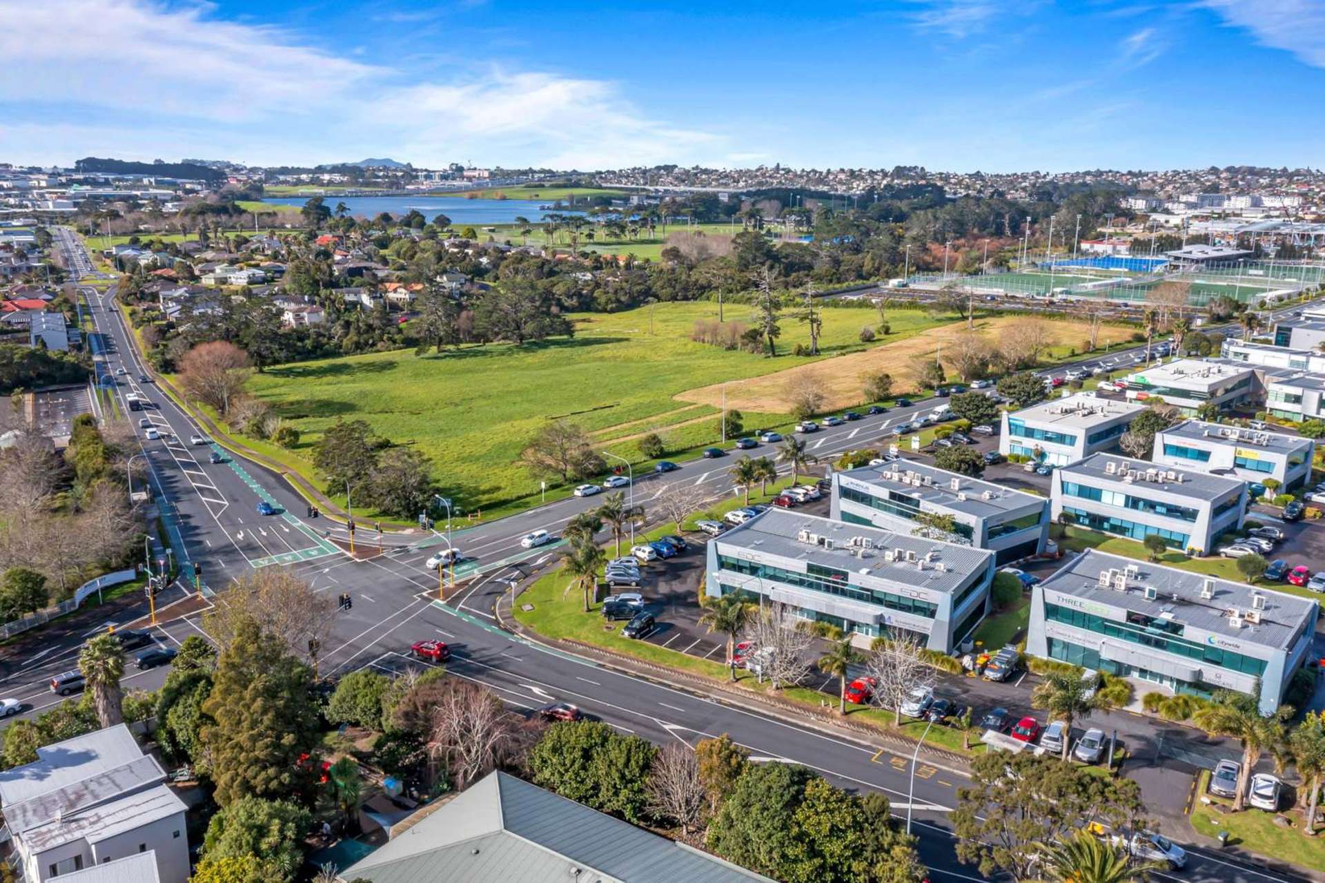 Unit E/100 Bush Road Rosedale_0