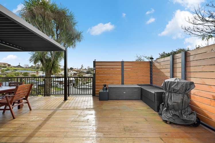 6 Glendale Drive Dinsdale_21