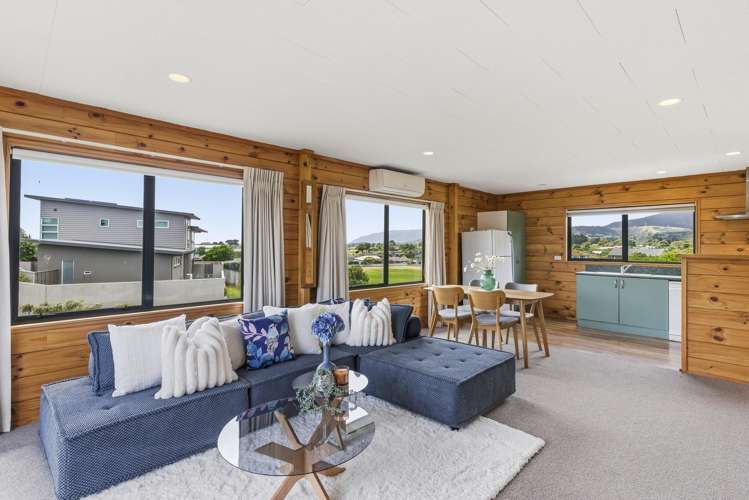 130 Renown Road Raumati South_5