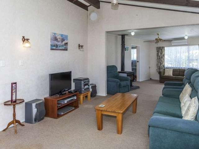 116 Lorraine Place Whangamata_4