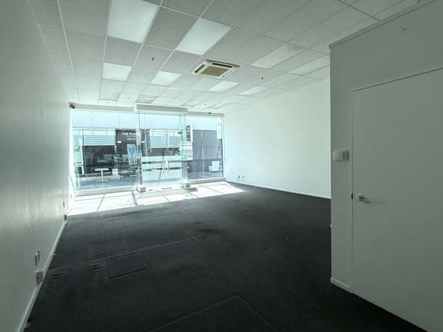 Unit 4/62 Hurstmere Road Takapuna_2