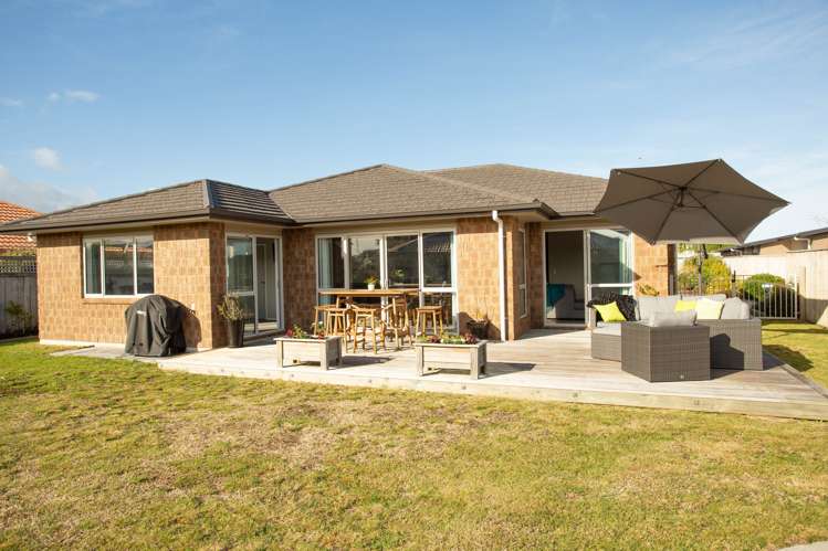 8 Taranui Way Paraparaumu Beach_1