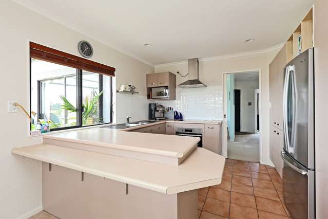 72 Longview Road Poraiti_3