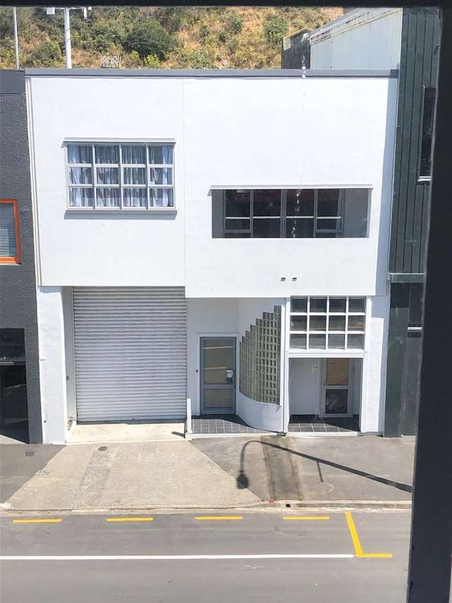 Large 4 Bedroom Apartment