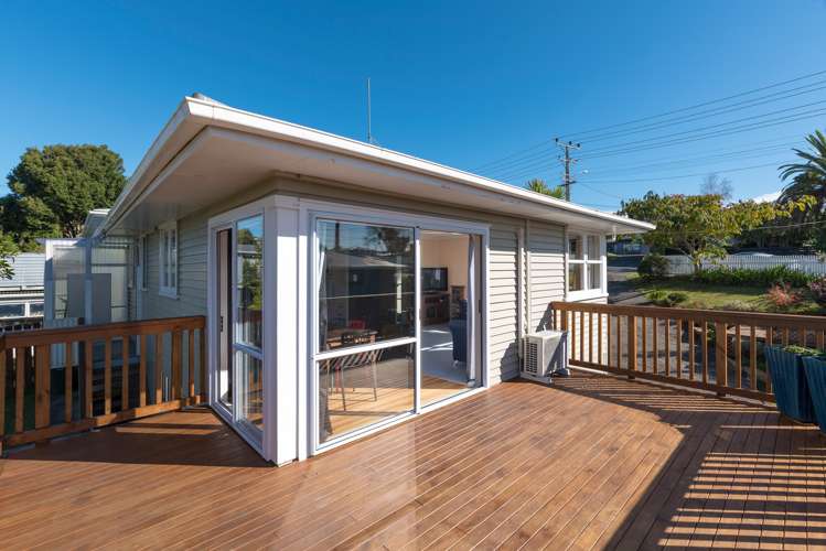 15 Kelwyn Road Kelston_2