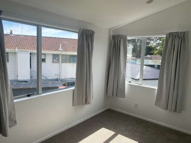 11 Seaward Place Wattle Downs_4