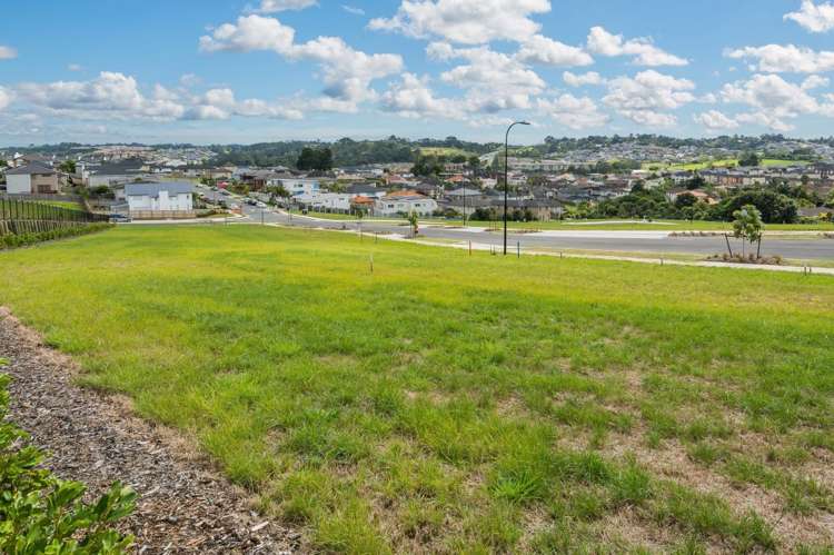 46 Fernhill Way Oteha_9