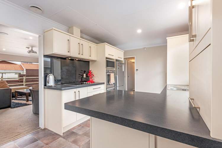 3 Cascade Crescent Westbrook_14