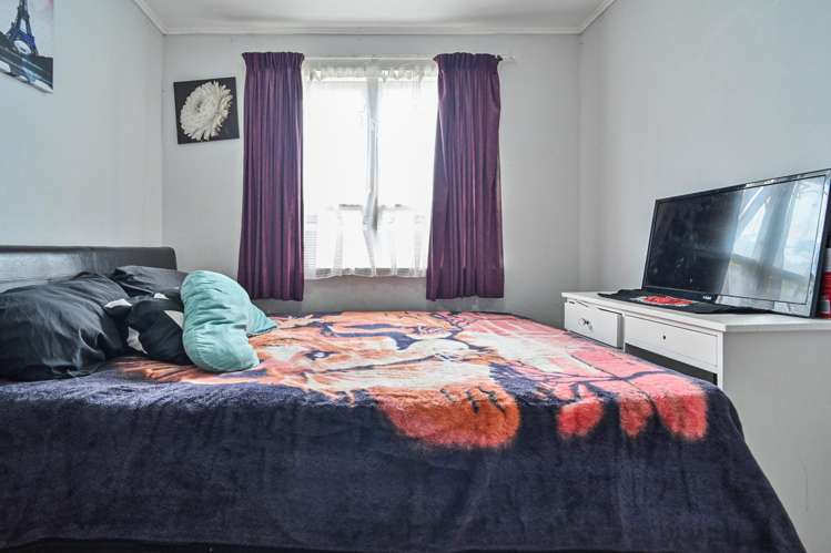 301 Ruru Place Camberley_11