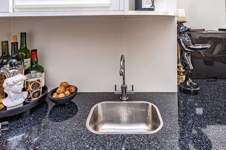 19 Kent Road St Johns Hill_13