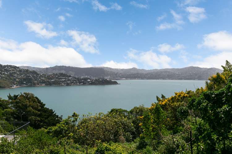 8 Countess Close Maupuia_4