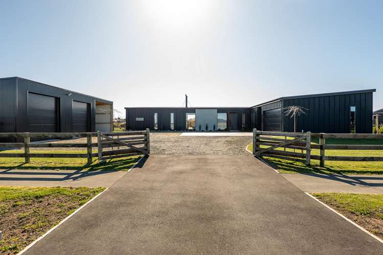 64 Summers Road Darfield_21