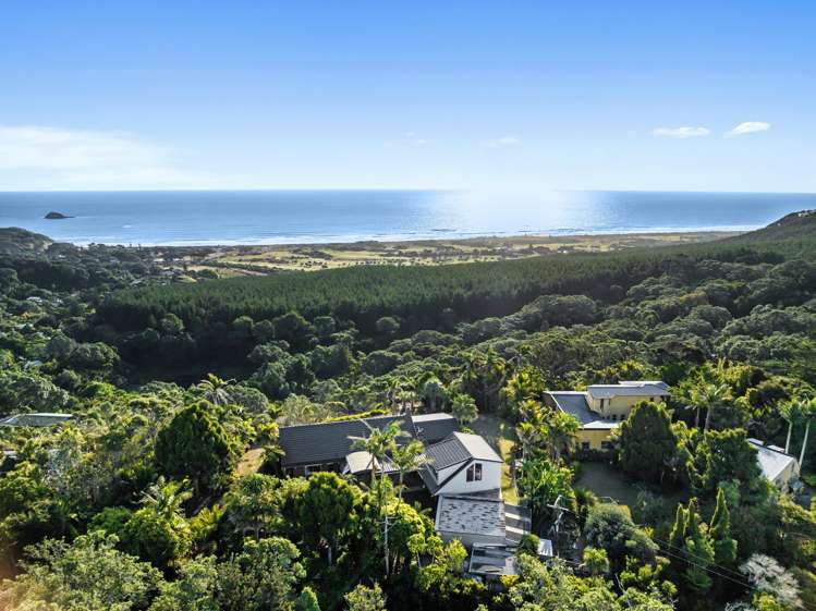 34 Motutara Road Muriwai Beach_35