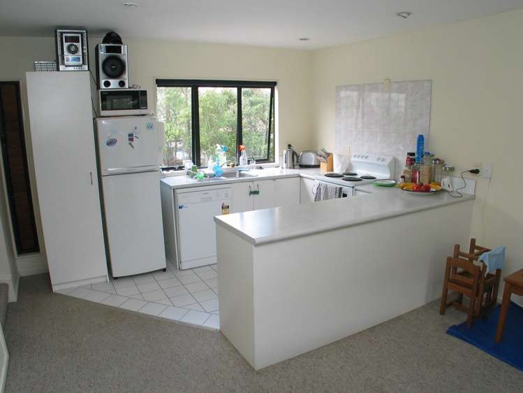 20/12 Ambrico Place New Lynn_5