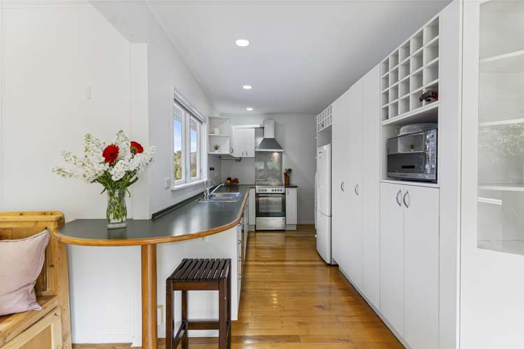 114 Captain Scott Road Glen Eden_11