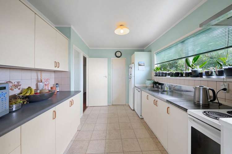 40 Ellesmere Crescent Pakuranga Heights_10
