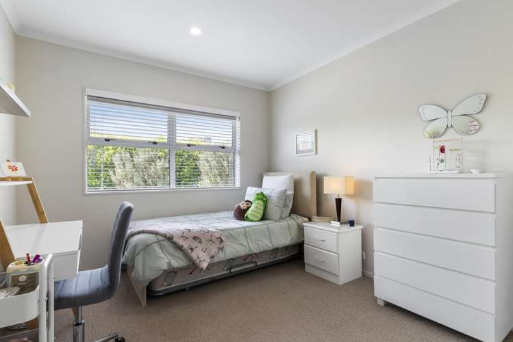 7 Andalusian Way Karaka_21