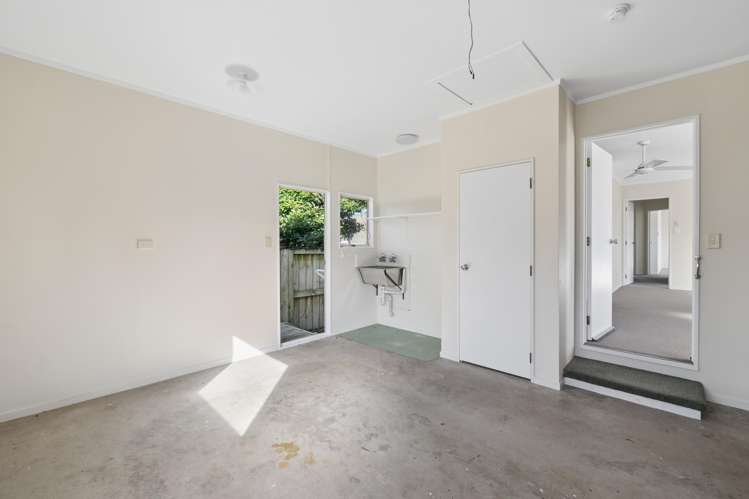 58B Millers Road Brookfield_11