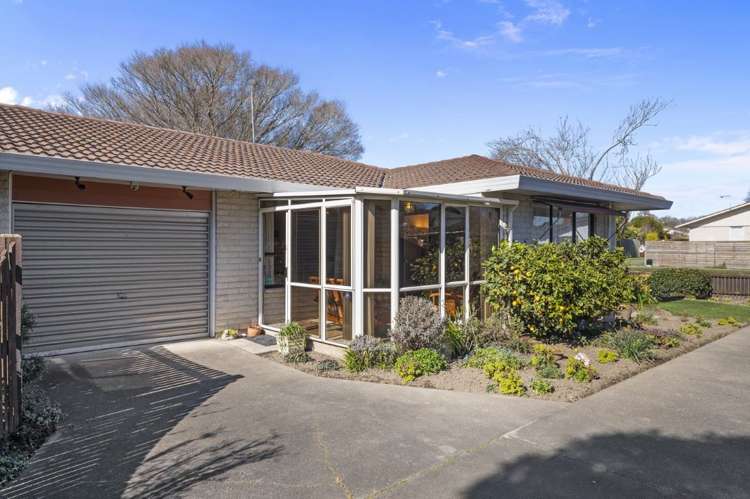 1/40 Ambleside Drive Burnside_12