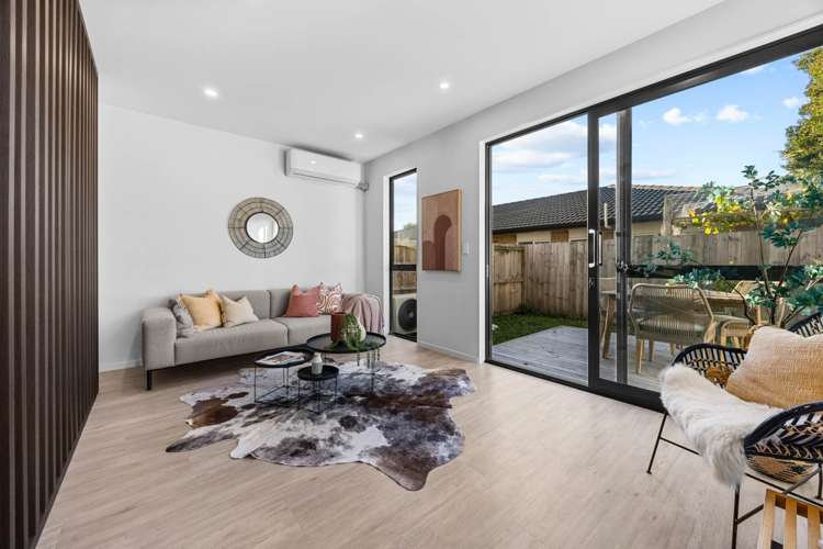 113 Te Atatu Road Te Atatu South_1