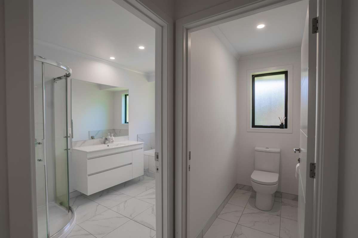 40 Golden Shore Place_1