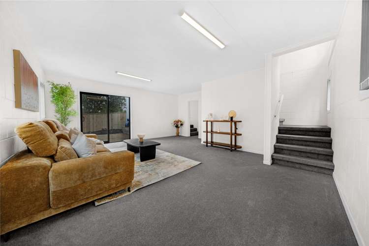 120 Flanshaw Road Te Atatu South_19