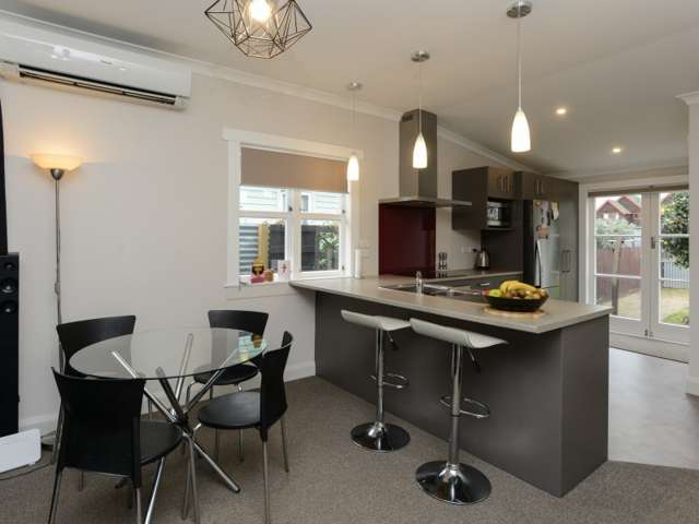 606 Willowpark Road North 10490_3