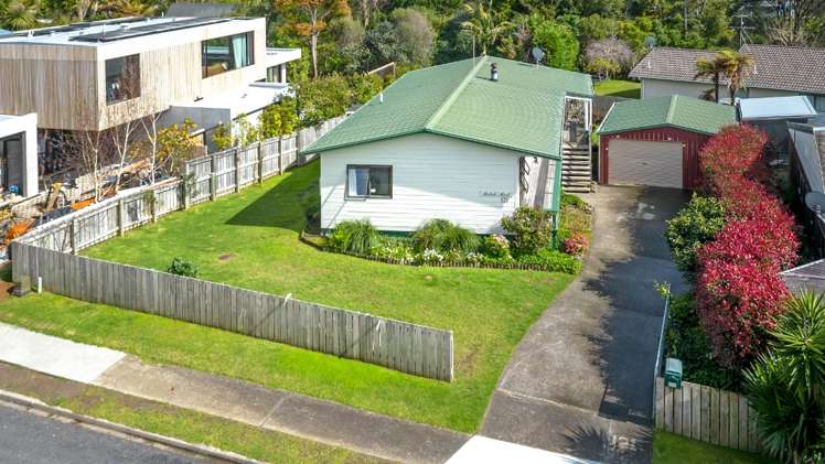 121 Onemana Drive Onemana_22