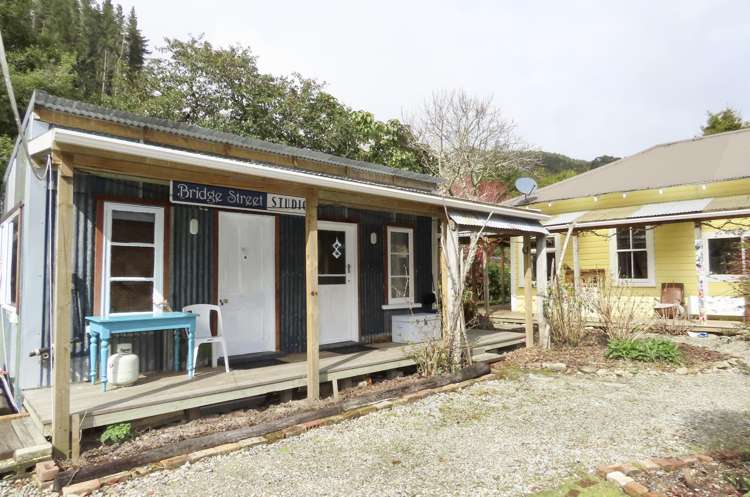 25 Andersen Street Blacks Point_29