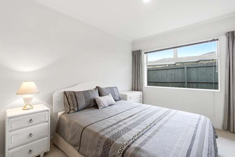 14 Chesterfield Way Orewa_16