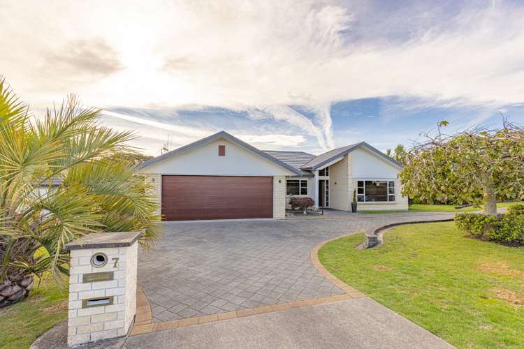 7 Lithgow Drive Otamatea_0