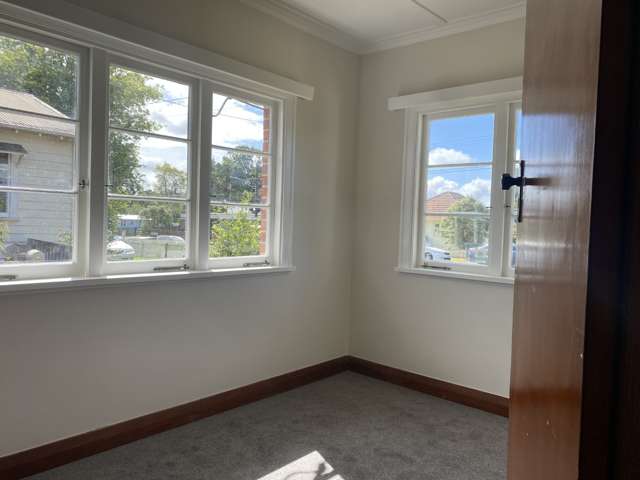 10 Station Road Kamo_4