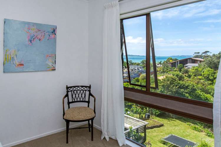 35 Mcmillan Place Mellons Bay_16