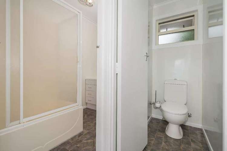 2/1 Rahiri Road Mount Eden_11