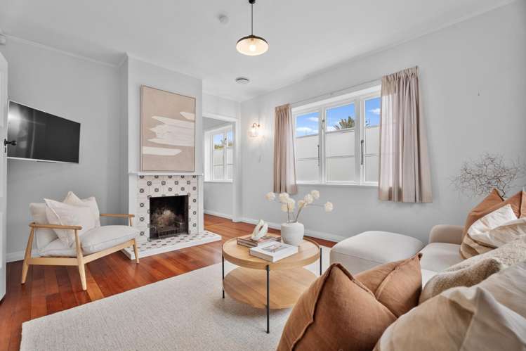 567 Mount Albert Road Royal Oak_3